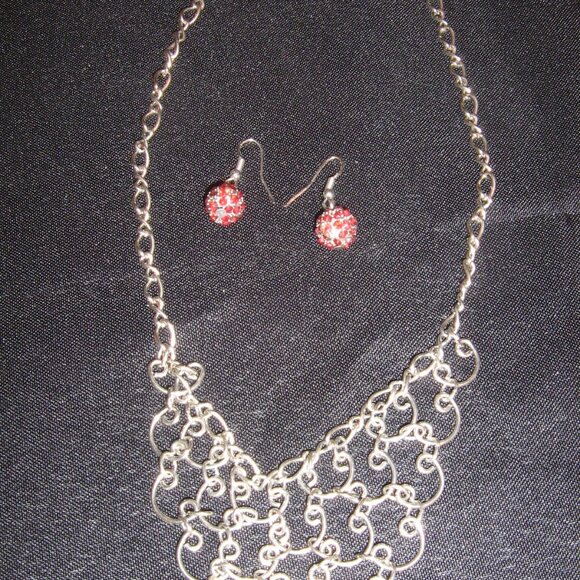 Vintage Silver Tone Choker Necklace And Earrings. $5.00 AS AN ADD ON - Picture 1 of 2
